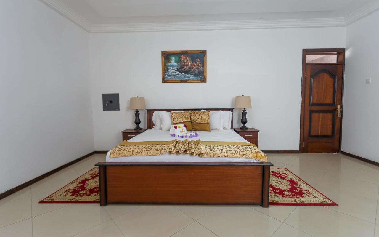 Royal Elmount Hotel Elmina Eksteriør billede