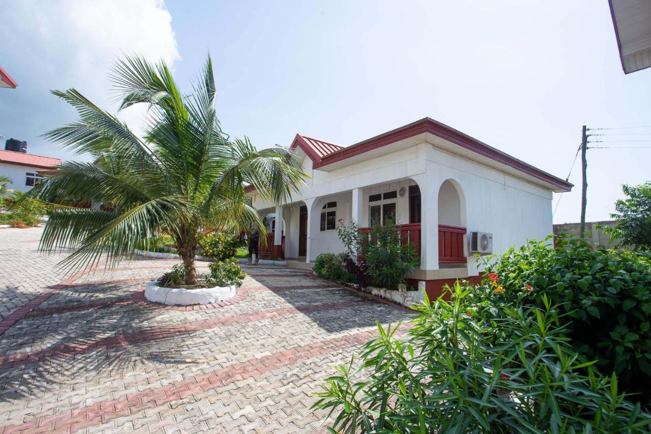 Royal Elmount Hotel Elmina Eksteriør billede